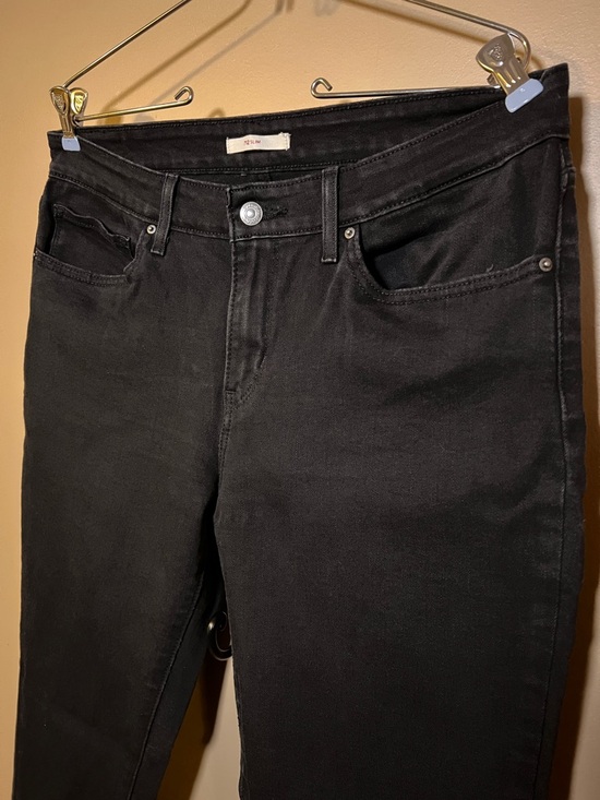Levi's Denim - 🥳 Host Pick 🥳 Levi's 712 Slim Jeans Womens size W33 L32